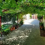 Salento Nyaraló